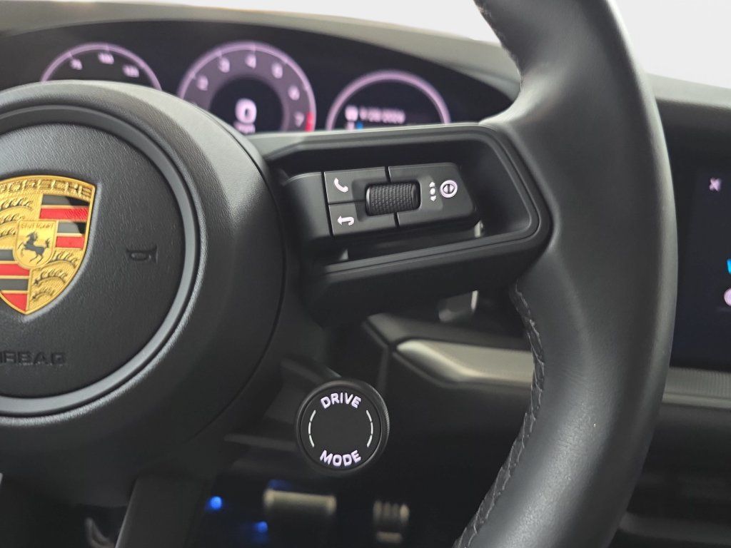 Used 2024 Porsche Cayenne S AWD/4WD image 21