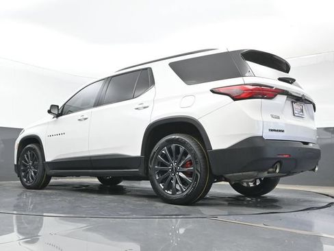 Used 2022 Chevrolet Traverse RS FWD image 22