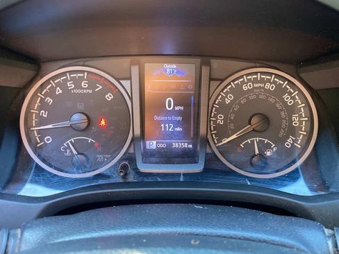 Used 2023 Toyota Tacoma TRD Off-Road w/ TRD Premium Off Road Package AWD/4WD image 16