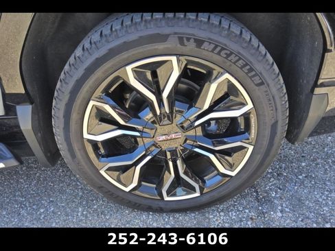 Used 2026 GMC Sierra EV Denali AWD/4WD image 16