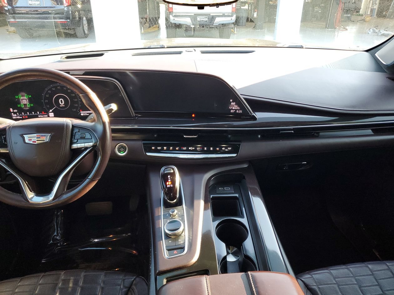 Used 2021 Cadillac Escalade ESV Sport Platinum RWD image 14