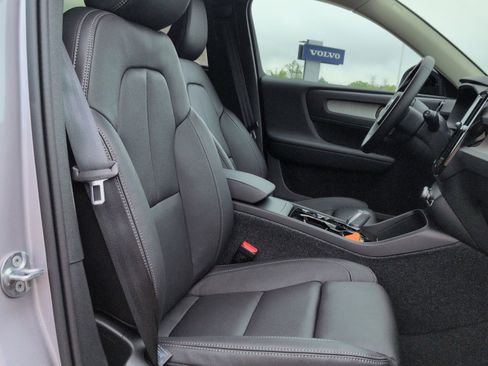 New 2026 Volvo XC40 B5 Plus w/ Protection Package Premier image 27