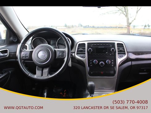 Used 2013 Jeep Grand Cherokee Laredo AWD/4WD image 22