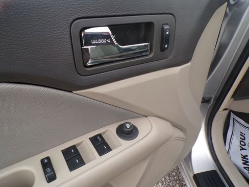 Used 2012 Ford Fusion SE FWD image 14
