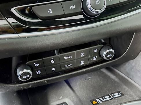 Used 2021 Buick Enclave Avenir w/ Avenir Technology Package image 14