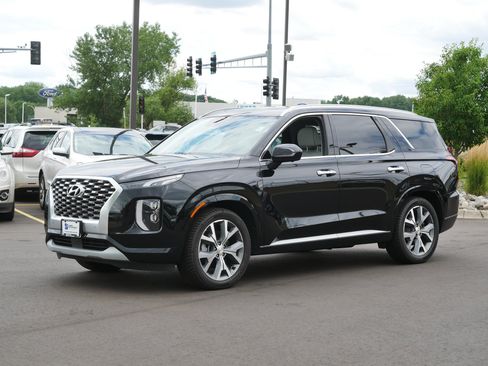 Used 2022 Hyundai Palisade Limited AWD/4WD image 2