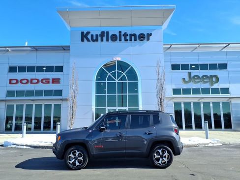 Used 2022 Jeep Renegade Trailhawk AWD/4WD image 1
