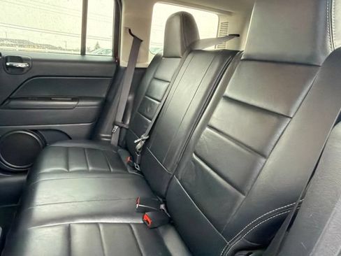 Used 2016 Jeep Patriot High Altitude AWD/4WD image 18