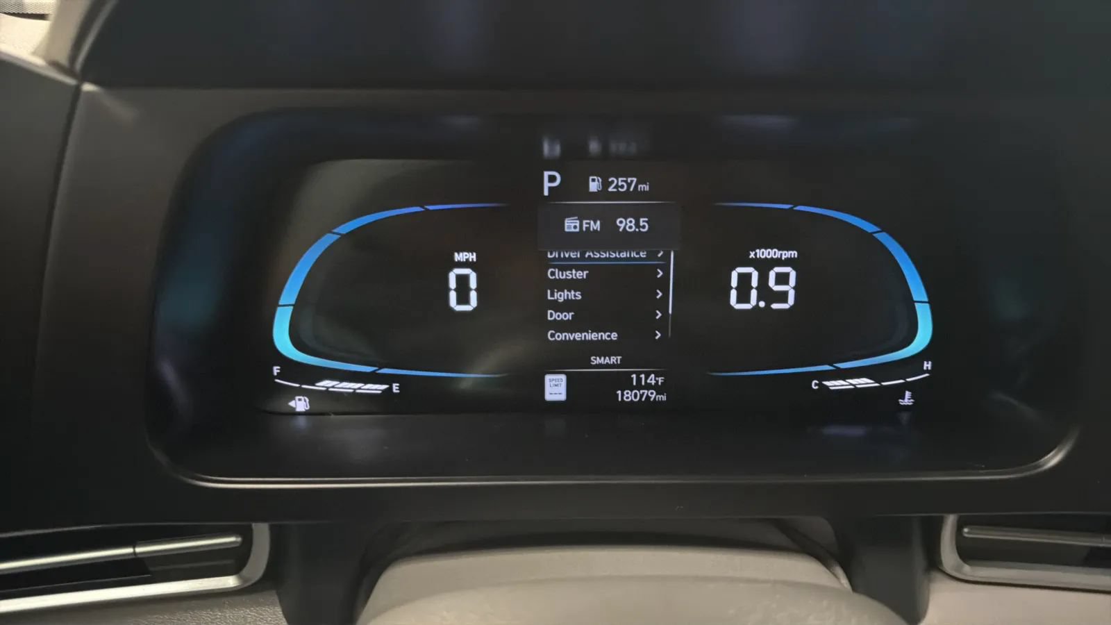 Used 2025 Hyundai Elantra Sport FWD image 11