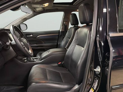 Used 2019 Toyota Highlander Limited w/ Protection Package #3 AWD/4WD image 22