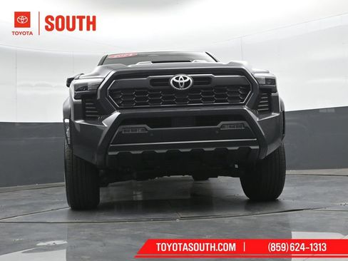 Used 2024 Toyota Tacoma TRD Sport w/ TRD Sport Upgrade Package AWD/4WD image 40