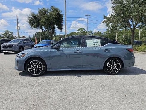 New 2025 Nissan Sentra SR image 13