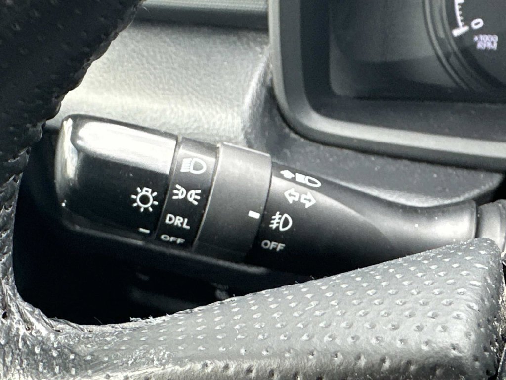 Used 2021 Toyota 4Runner SR5 AWD/4WD image 25