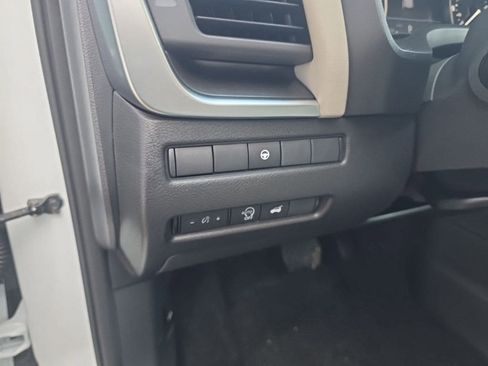 Certified 2026 Nissan Rogue SV w/ SV Premium Package image 17