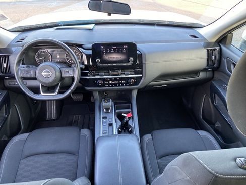 Used 2024 Nissan Pathfinder SV FWD image 49