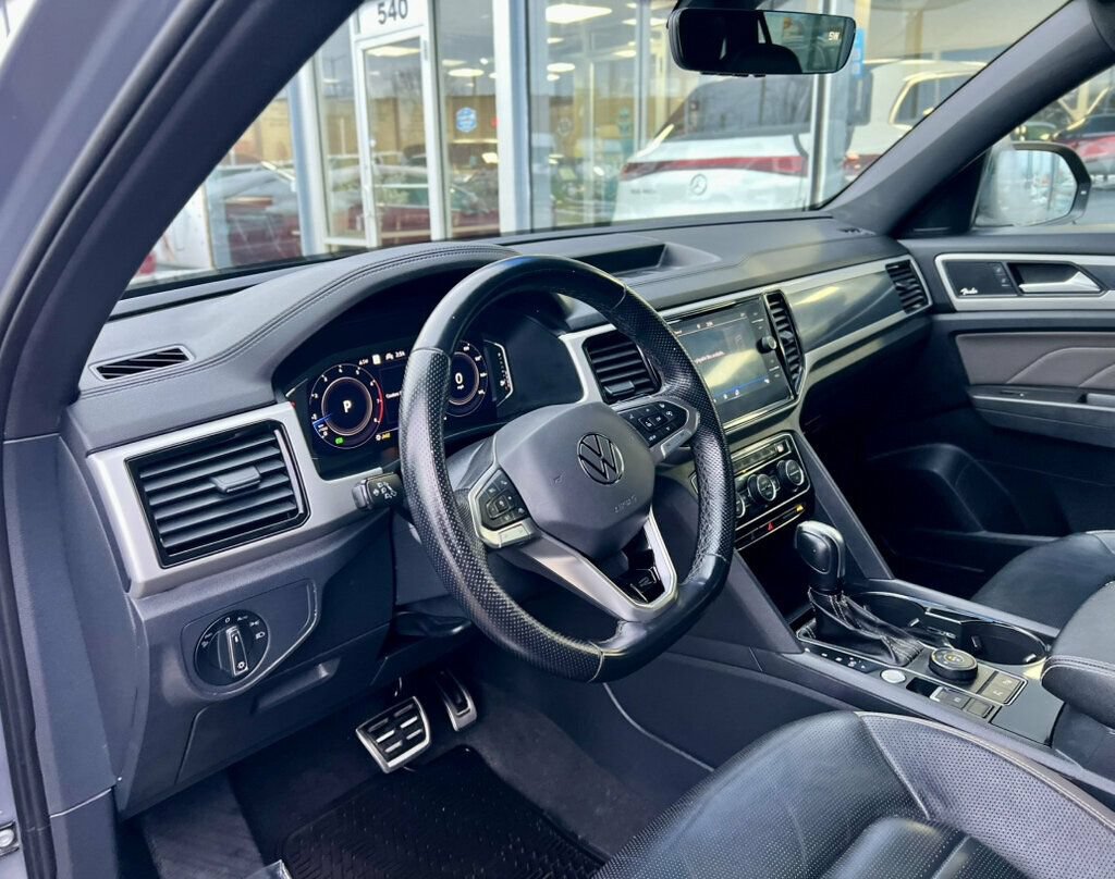 Used 2023 Volkswagen Atlas Cross Sport SEL Premium R-Line AWD/4WD image 10
