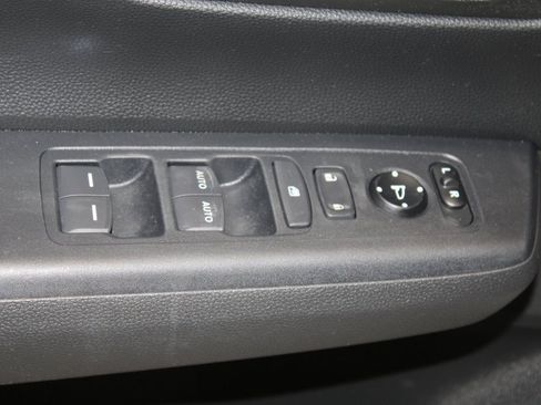 Used 2023 Honda CR-V EX image 9