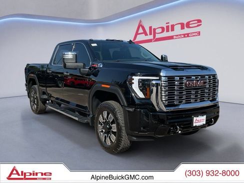 Used 2024 GMC Sierra 2500 Denali w/ Denali Reserve Package AWD/4WD image 7
