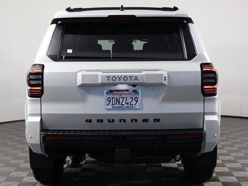 Used 2025 Toyota 4Runner TRD Sport Premium AWD/4WD image 5
