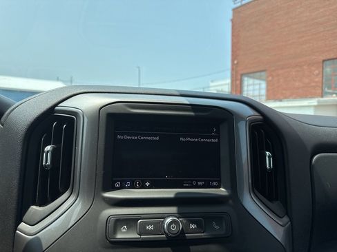 Used 2022 Chevrolet Silverado 1500 Custom image 23