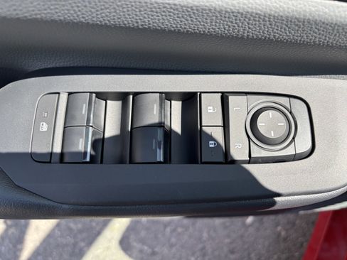 New 2026 Toyota Prius LE FWD image 16