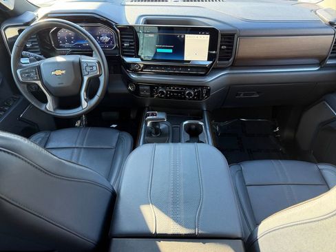 Used 2024 Chevrolet Silverado 1500 High Country w/ Technology Package image 10