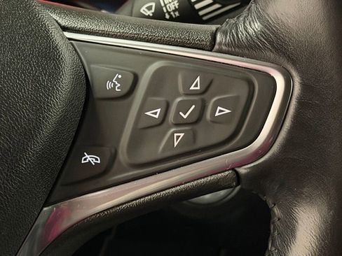 Used 2019 Chevrolet Equinox LT image 38