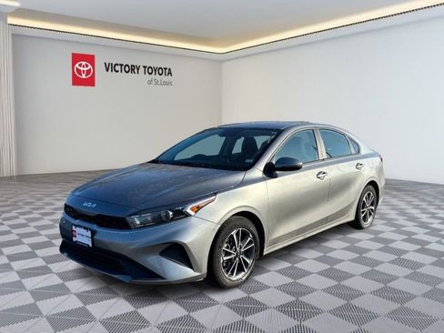 Used 2023 Kia Forte LXS w/ LXS Technology Package image 11