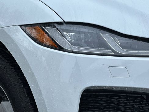 New 2025 Jaguar F-PACE R-Dynamic S image 12