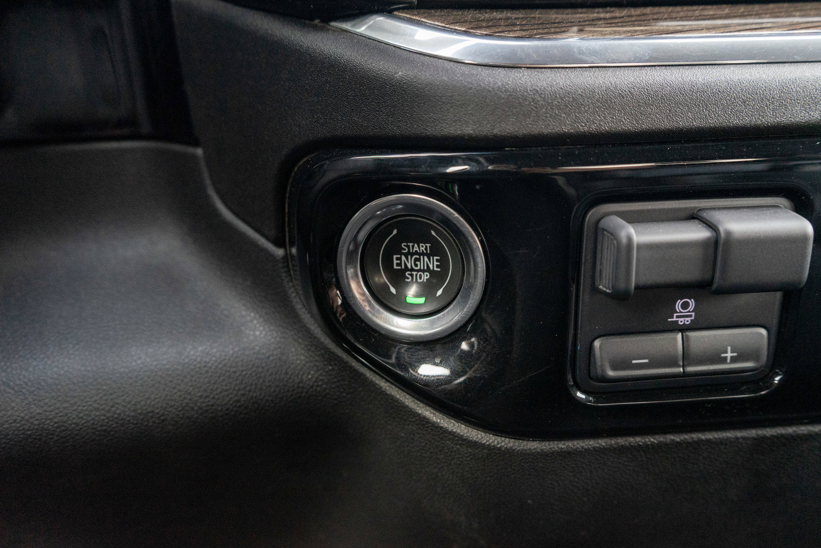 Used 2024 Chevrolet Silverado 1500 RST AWD/4WD image 20