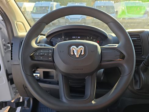 Used 2025 RAM ProMaster 2500 w/ Storage Group image 15