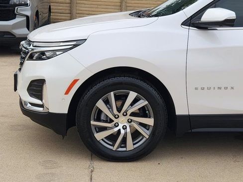 Used 2024 Chevrolet Equinox Premier image 15
