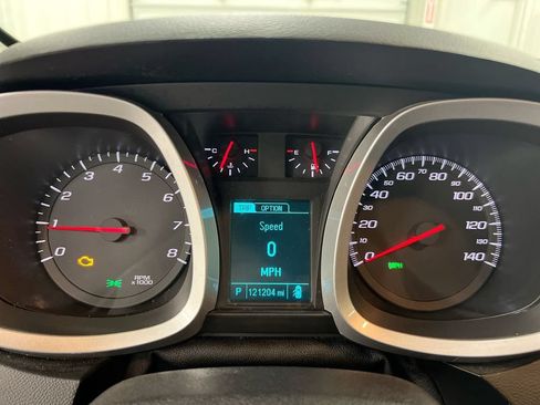 Used 2017 Chevrolet Equinox LT w/ Convenience Package FWD image 12