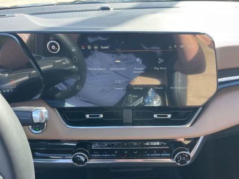 New 2026 Chevrolet Equinox ACTIV w/ Convenience Package III FWD image 24