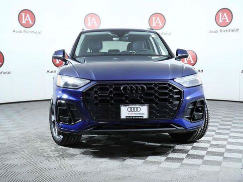 Used 2023 Audi Q5 2.0T Premium Plus w/ Premium Plus Package AWD/4WD image 3