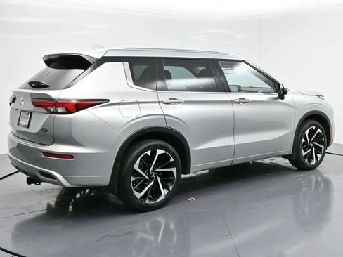 Used 2023 Mitsubishi Outlander SEL image 7