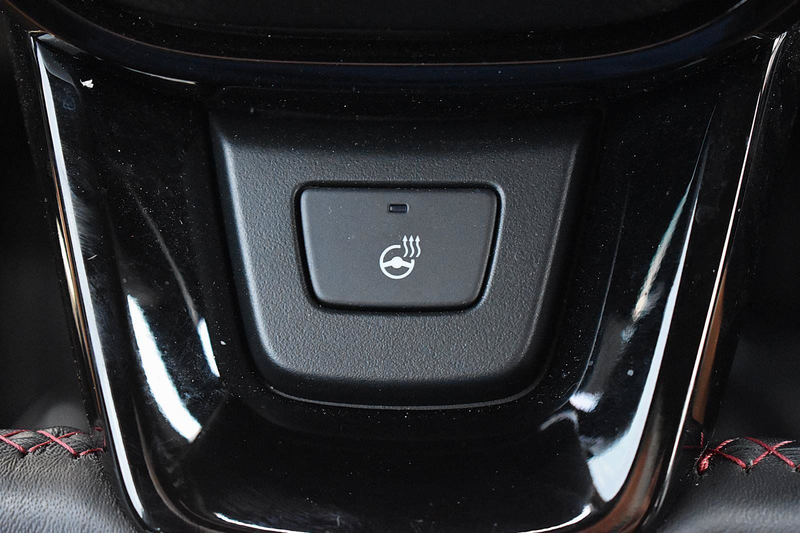 Used 2025 Honda Pilot Black Edition image 7