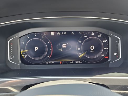 Certified 2024 Volkswagen Tiguan SEL R-Line AWD/4WD image 21