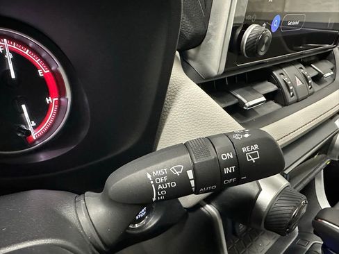 Used 2025 Toyota RAV4 XLE Premium image 22