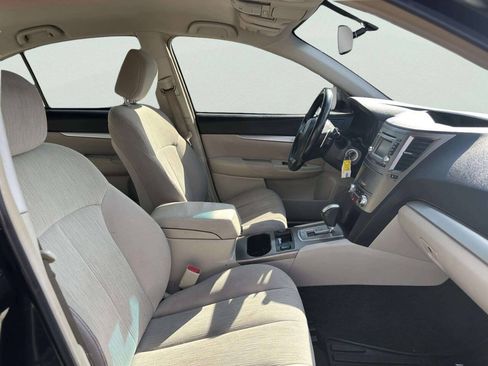Used 2014 Subaru Legacy 2.5i Premium AWD/4WD image 22