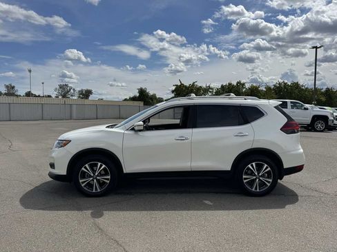 Used 2019 Nissan Rogue SV w/ Sun & Sound Touring Package AWD/4WD image 5
