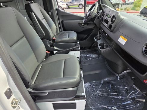 New 2025 Mercedes-Benz Sprinter 2500 image 19