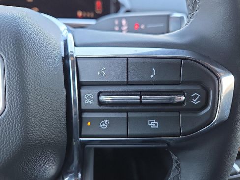 Used 2026 GMC Sierra EV Elevation image 18