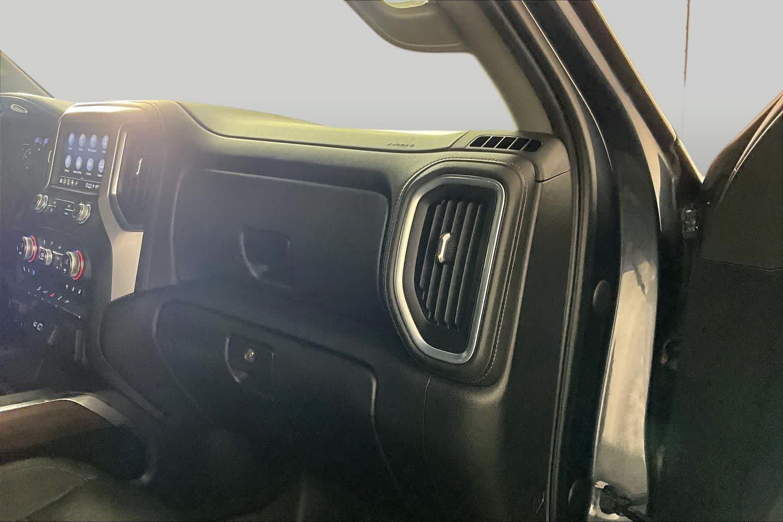 Used 2022 GMC Sierra 1500 SLT AWD/4WD image 17