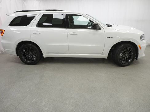 Certified 2023 Dodge Durango R/T w/ Blacktop Package AWD/4WD image 10