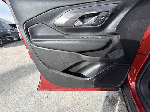 Used 2022 GMC Terrain SLE image 13