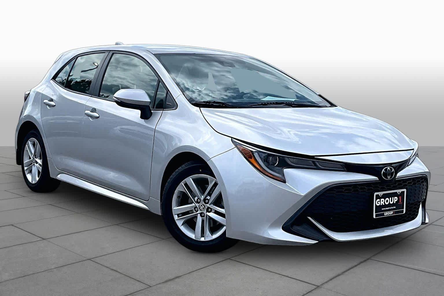 Used 2022 Toyota Corolla SE FWD image 3