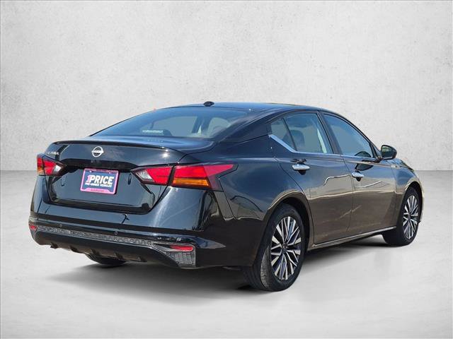 Used 2025 Nissan Altima 2.5 SV FWD image 5
