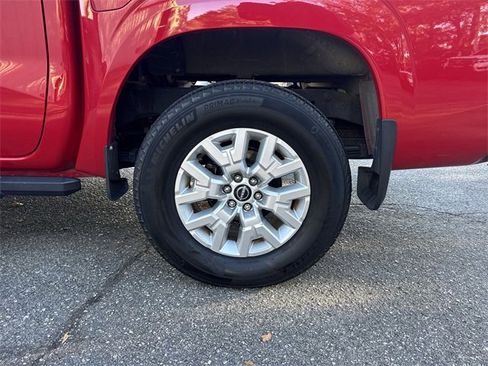 Used 2023 Nissan Frontier SV w/ Tow Package image 32