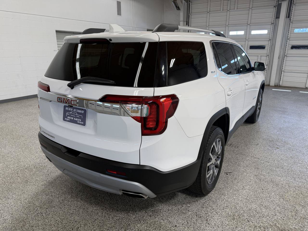 Used 2022 GMC Acadia SLT w/ Technology Package FWD image 5